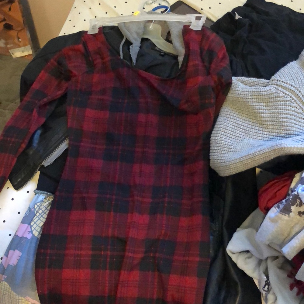 Long sleeve black and red dress